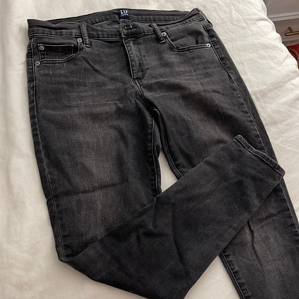 Gap Low rise dark rinse skinny jeans